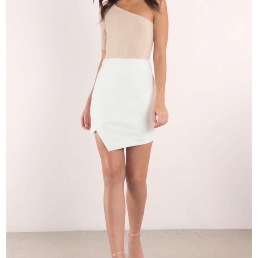 Lisa White Mini Skirt